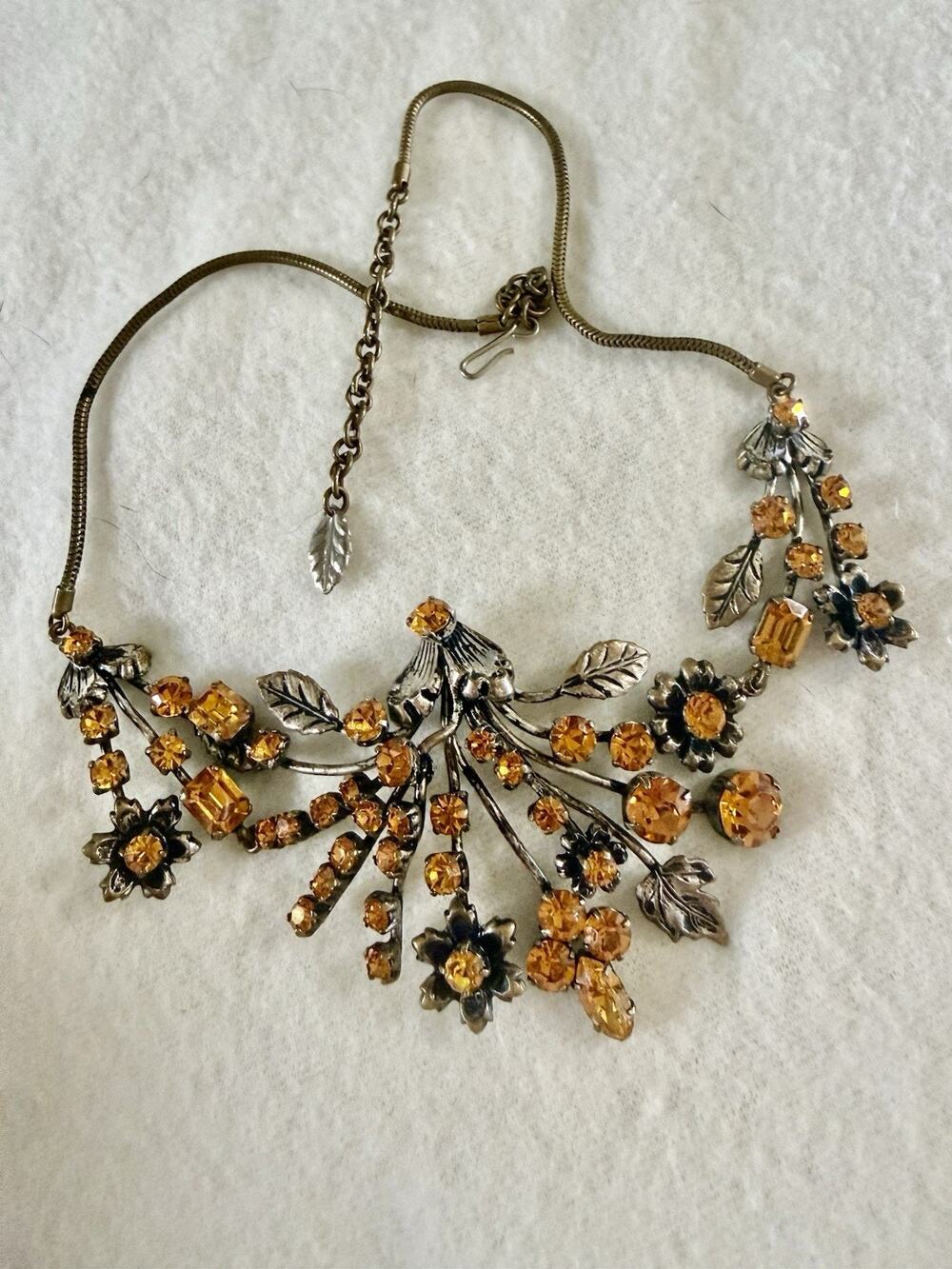 Floral Rhinestone Necklace With Gold Tone Metal Accents Vtg Hook